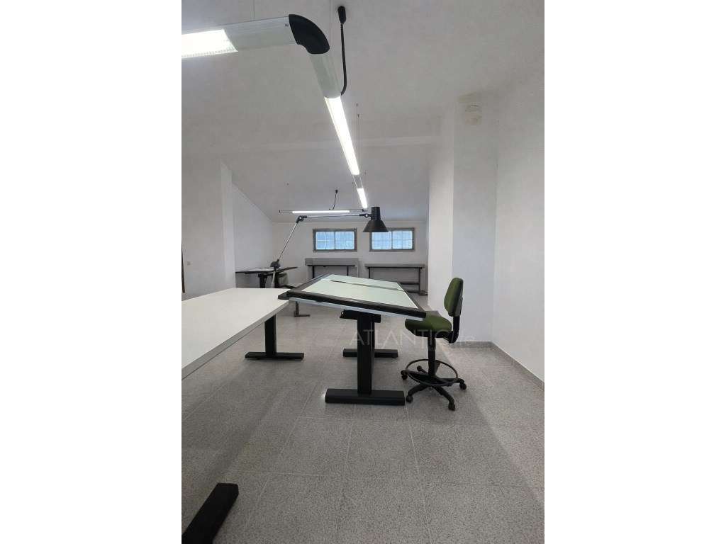 Escritório espaçoso em Idanha - Grande imagem: 4/6