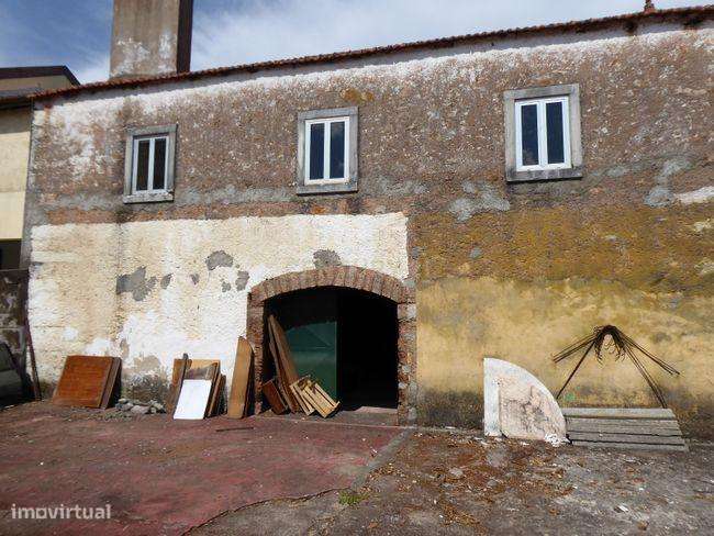 Moradia em ruínas para reconstrução - Grande imagem: 4/11