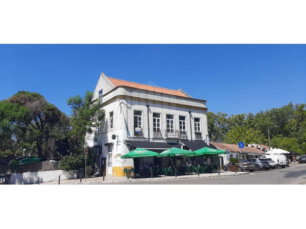 Prédio Centenário da Casa das Tortas Azeitão - Grande imagem: 1/15