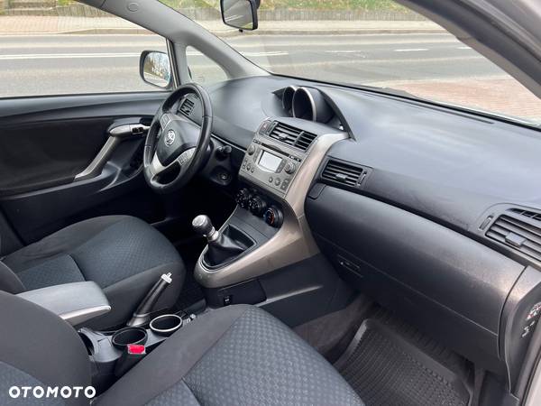 Toyota Verso 1.8 7-Sitzer Life - 23