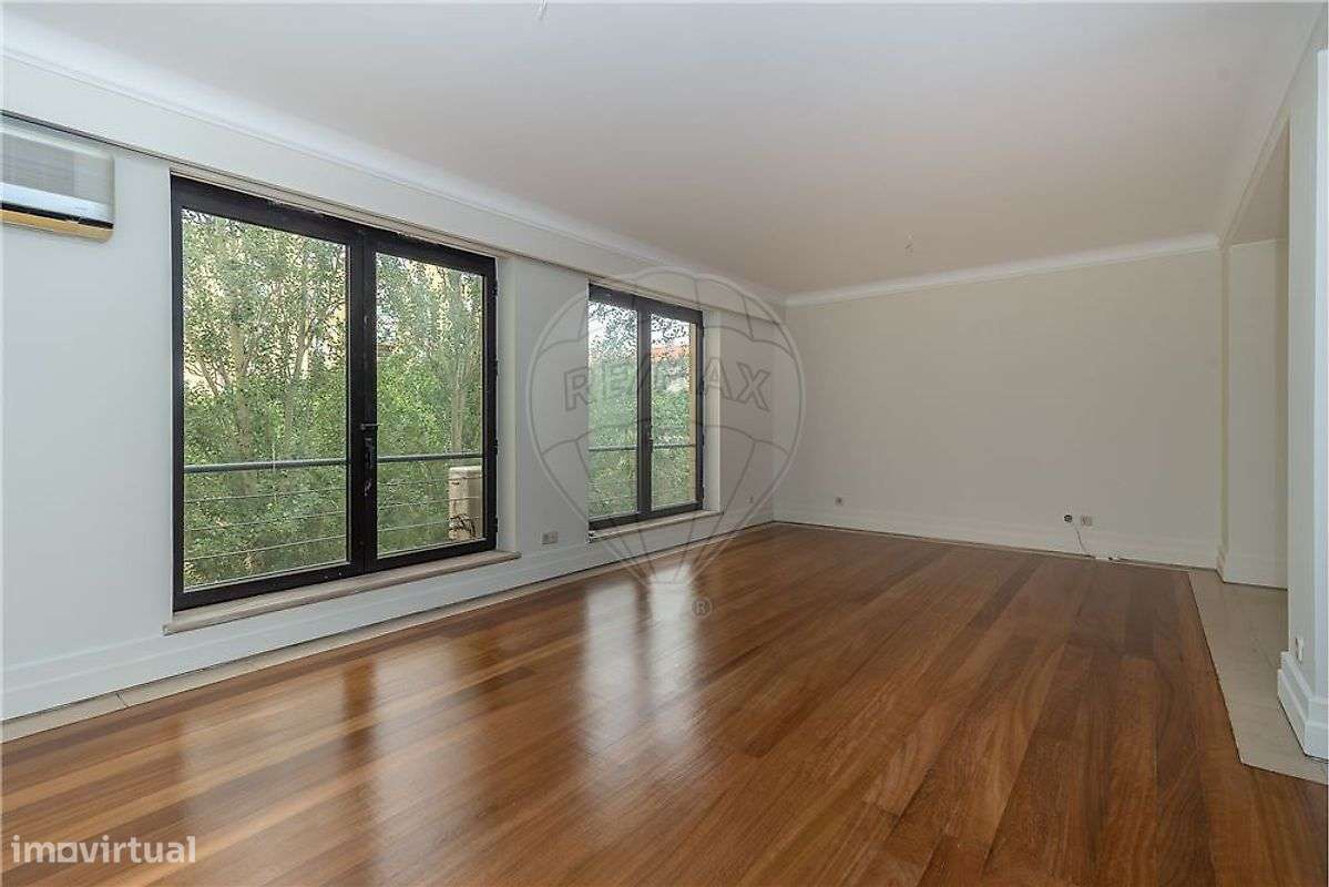 Apartamento T3 para arrendamento - Grande imagem: 2/27