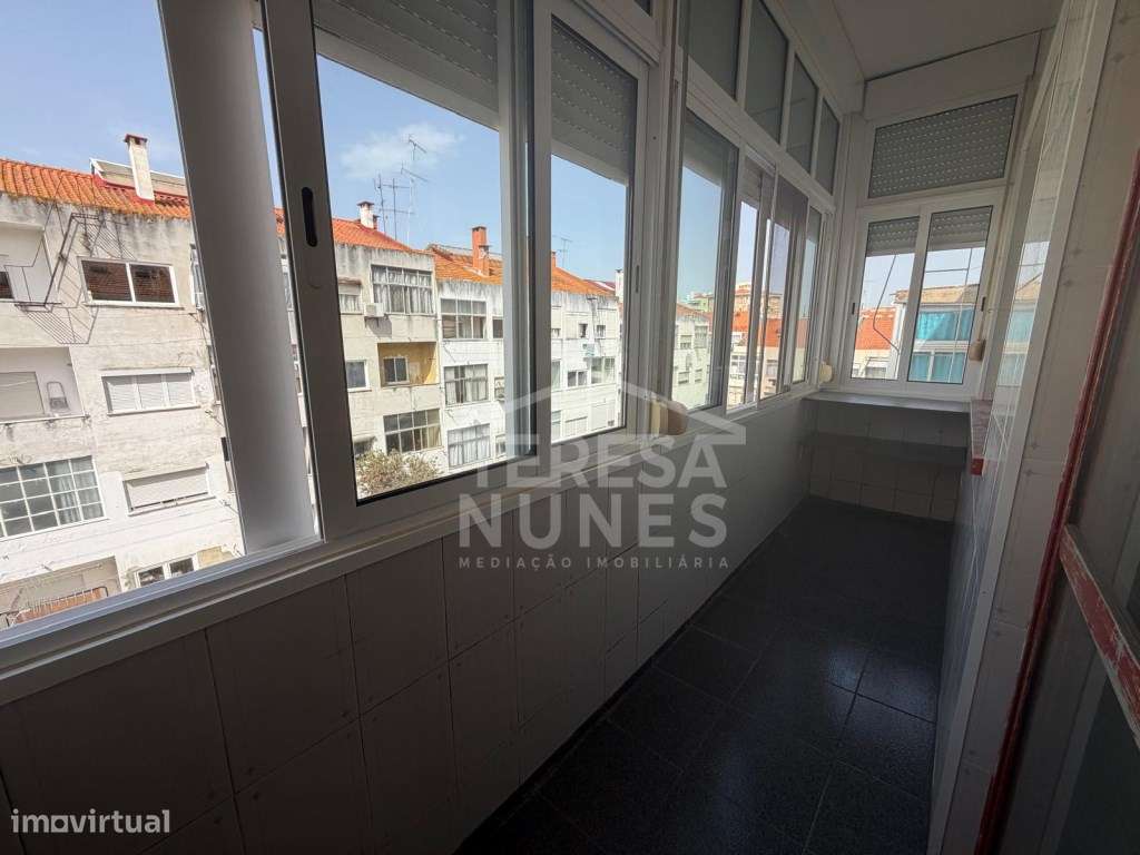 APARTAMENTO T3 + 1 - ARRENTELA / SEIXAL-21