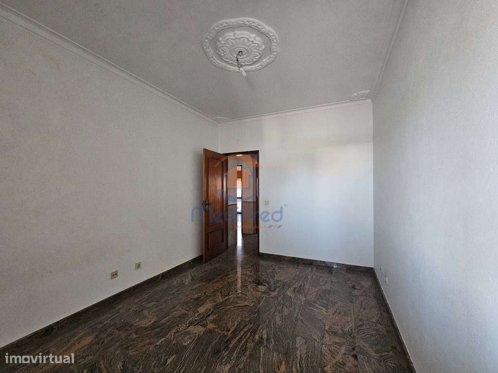 Apartamento T4 - Gaio Rosário-9