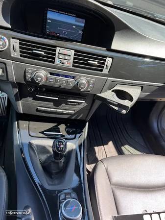 BMW 318 d DPF Touring Edition Lifestyle - 9