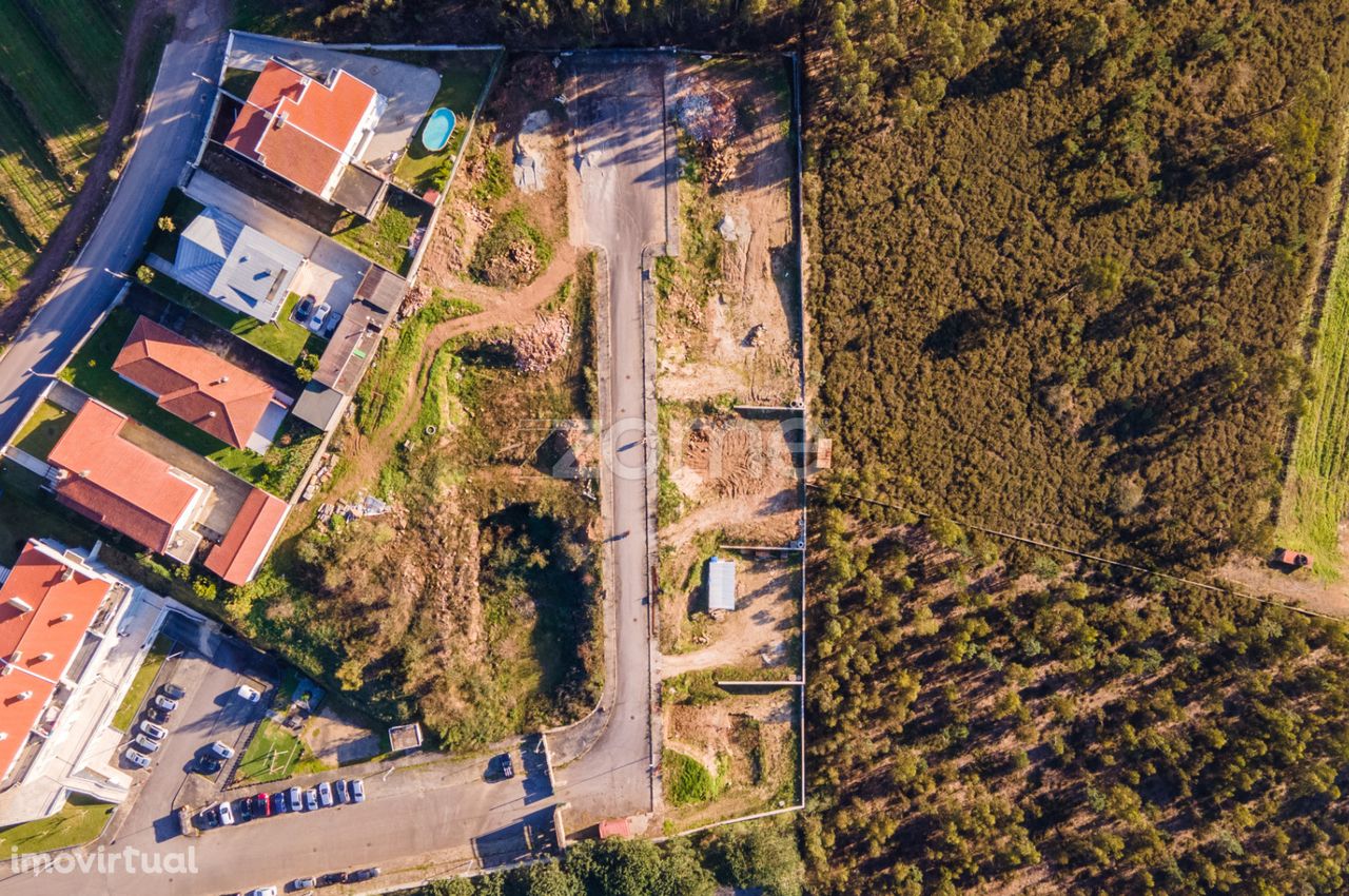 Terreno de Construção com 360 m2 em Cavalões - Vila Nova de Famalic...