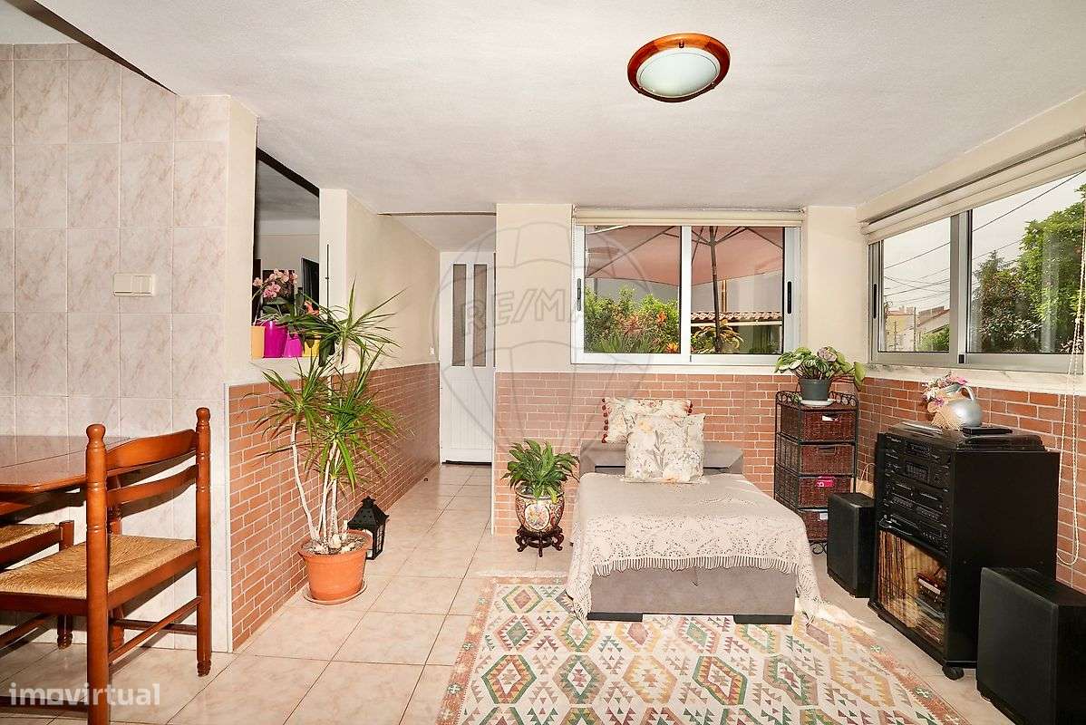 Moradia T2 para venda-4
