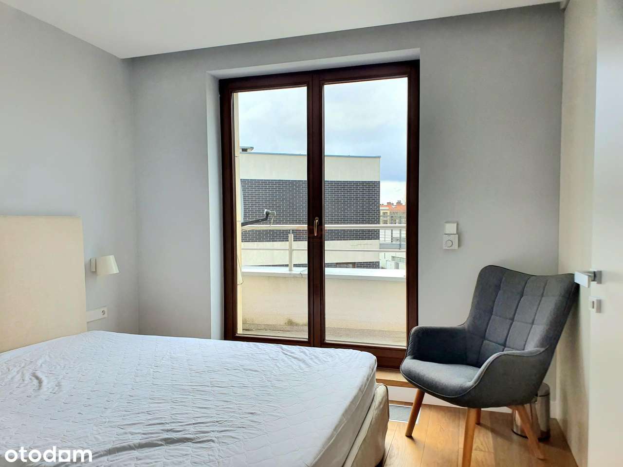 5-pokojowe mieszkanie przy szkole ATUT - Pełny obrazek: 5/13