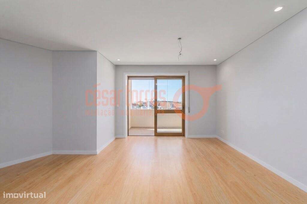 Apartamento T3 Miramar-12