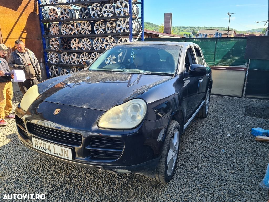 Dezmembrez Porsche Cayenne 4.5 Benzina 2002-2006 - 1