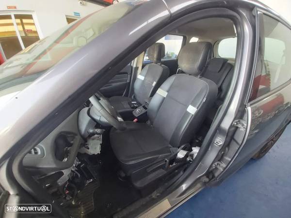 Renault Scenic 1.5 DCI  CAIXA AUTOMÁTICA  de 2009 a 2016 - 7