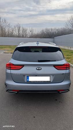 Kia Ceed 1.4 T-GDI 7DCT GT Line - 3