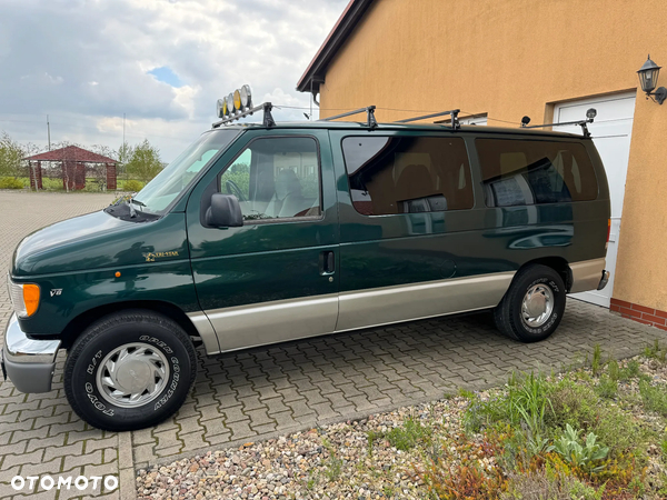 Ford Econoline - 3