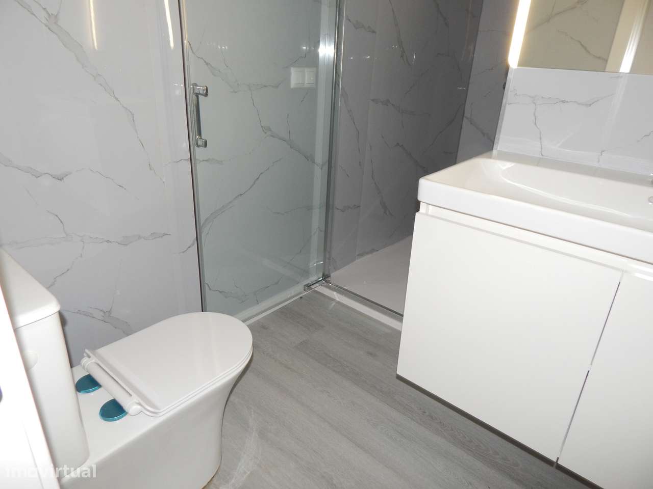 T2 Renovado na Figueirinha- Oeiras-13