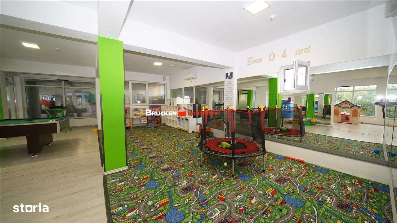 Cladire multifunctionala cu piscina – inchiriere premium in centrul Sa - Imagine principală: 4/13