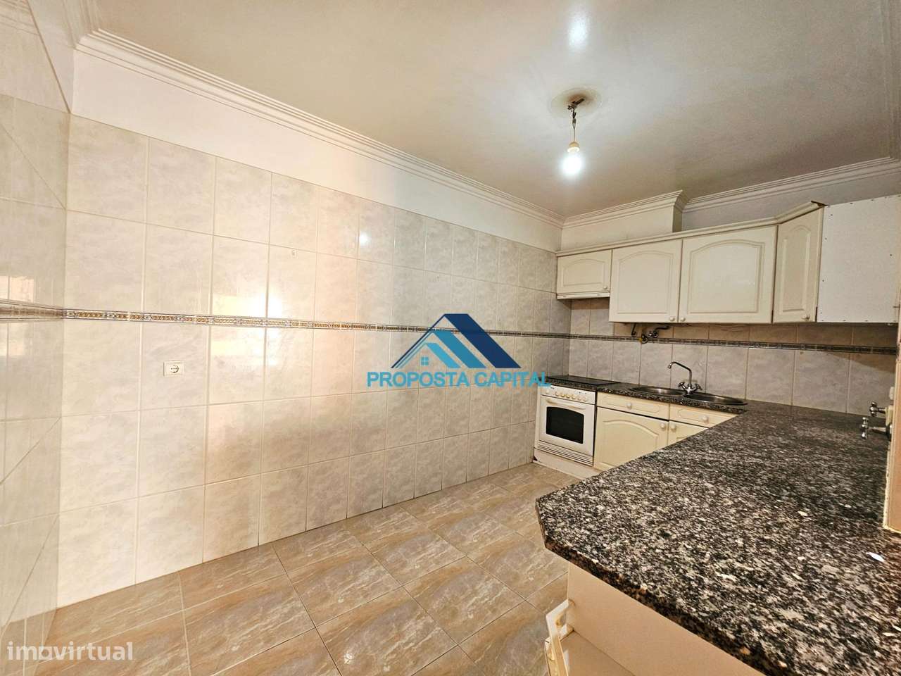 Apartamento T2 Tapada das Mercês-5