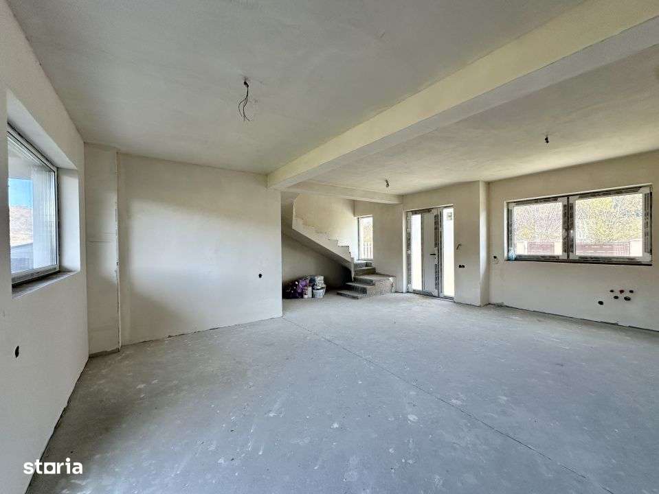 Comision 0. Casa noua Luna de Sus, Floresti-10