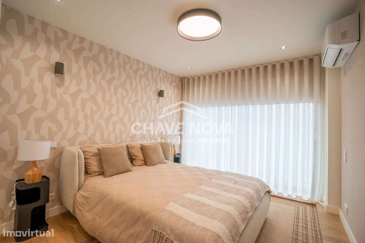 Apartamento T3 Novo c/ 2 Lugares de Garagem em Canidelo-8