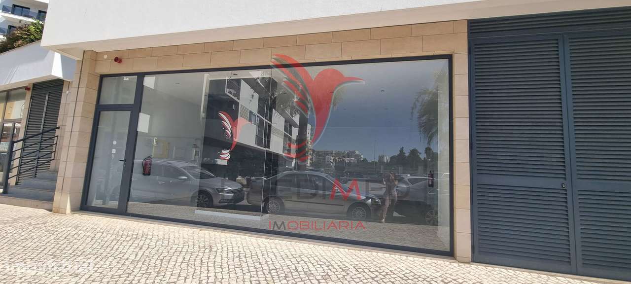 Loja na 2ª linha da Praia da Rocha, pronta a utilizar - Grande imagem: 4/20