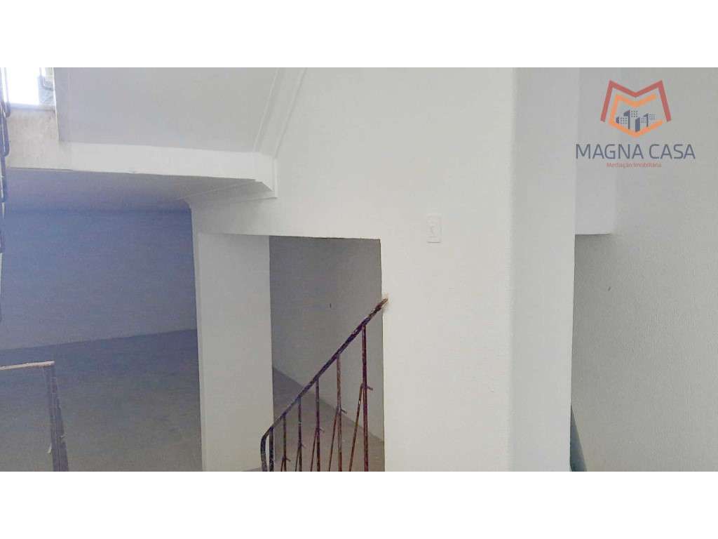 LOJA em ótimo estado, para VENDA no Barreiro - Setúbal, com USO FRU... - Grande imagem: 5/10