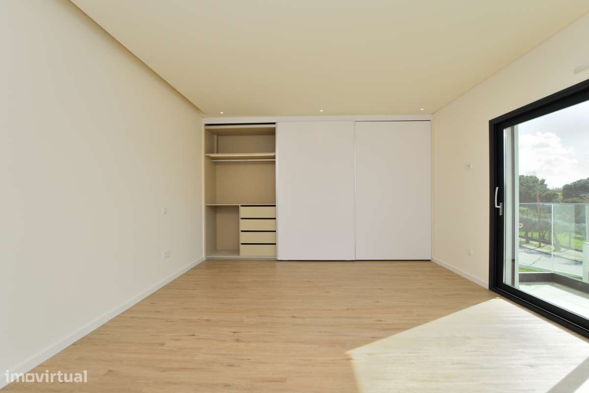 Moradia T4 c/ Certificação Energética A+ | Aveiras de Cima-32