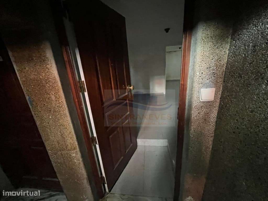OPORTUNIDADE! 
T2 em CAVE localização Premium de Odivelas em Frent... - Grande imagem: 5/8