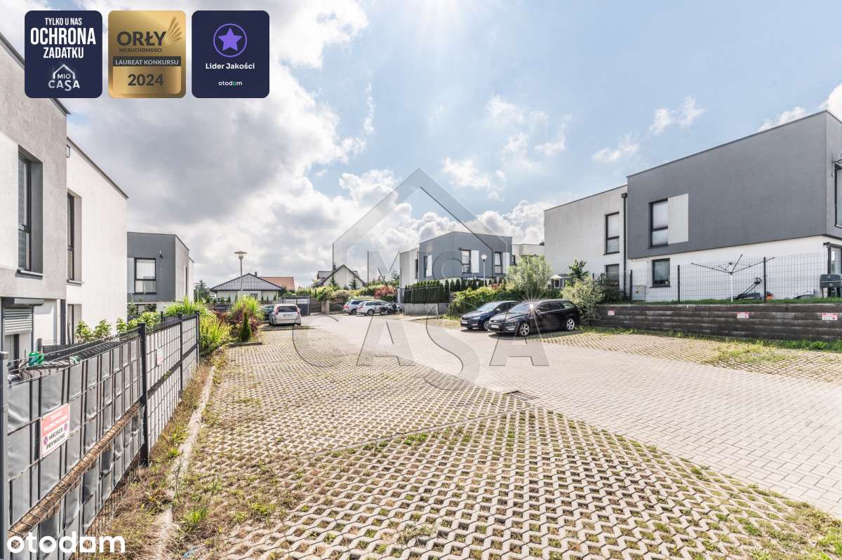 Urocze M4 z Dużym Tarasem i Prywatnym Parkingiem-16