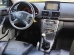 Toyota Avensis SD 2.2 D-CAT Sol+GPS - 38