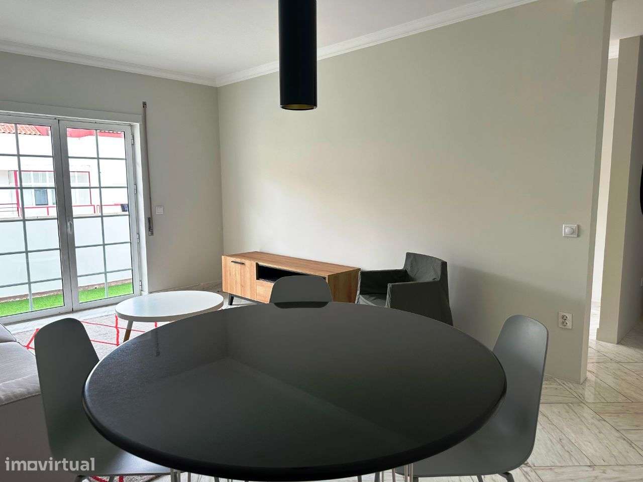 Apartamento T.1 - Mobilado e equipado em Nova Leiria - Grande imagem: 2/20