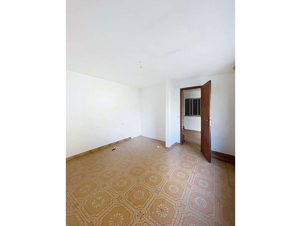 Moradia em Fernão Ferro-5