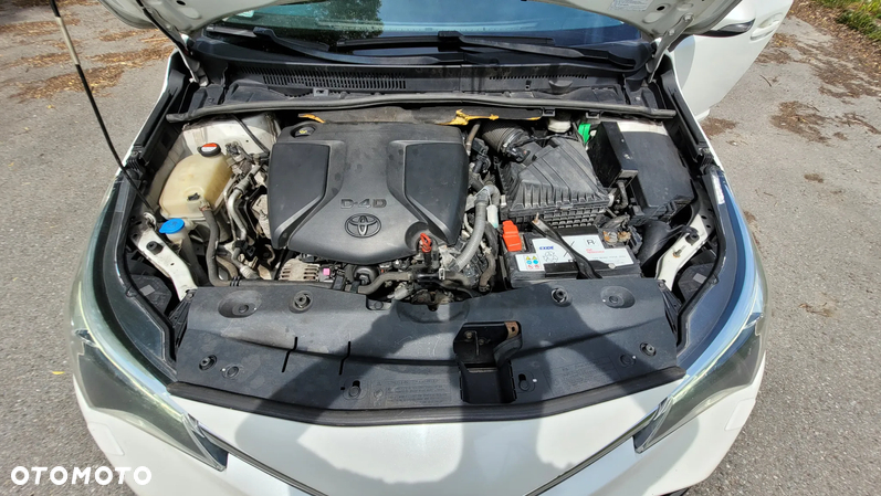 Toyota Avensis 2.0 D-4D Prestige - 18