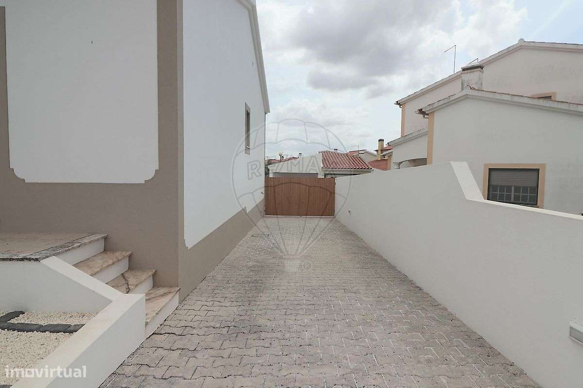 Moradia T3 para venda-5