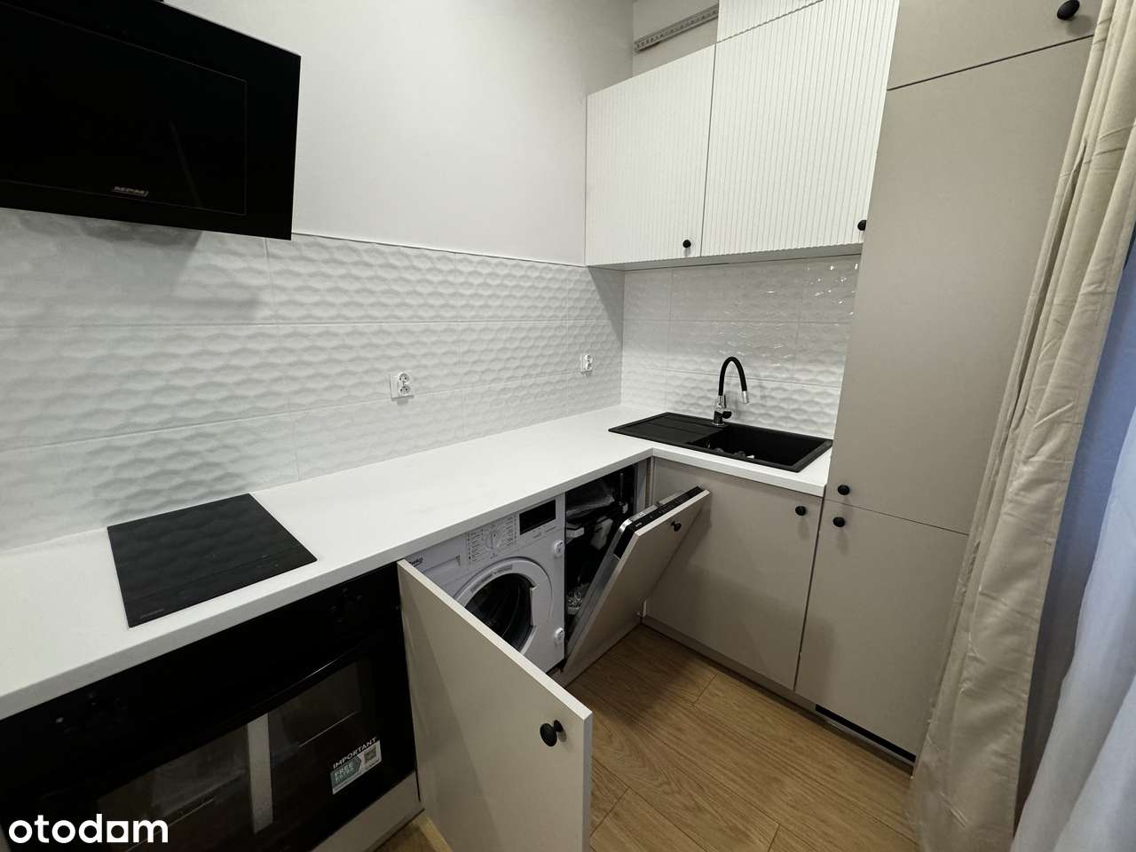 KawalerkaI 100 m do CM I 300 m do UKW I Miejsce postojowe za szlabanem - Pełny obrazek: 4/5