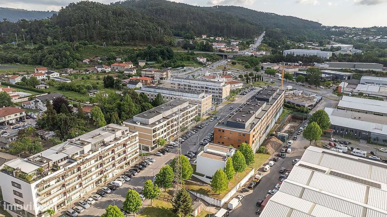 Apartamento T3 situado em Celeirós-28
