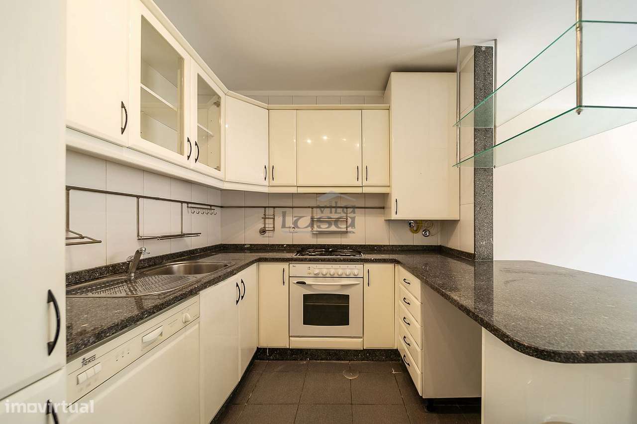 T2 em Seixezelo V.N. de Gaia. com lugar de garagem e arrumos. - Grande imagem: 4/27