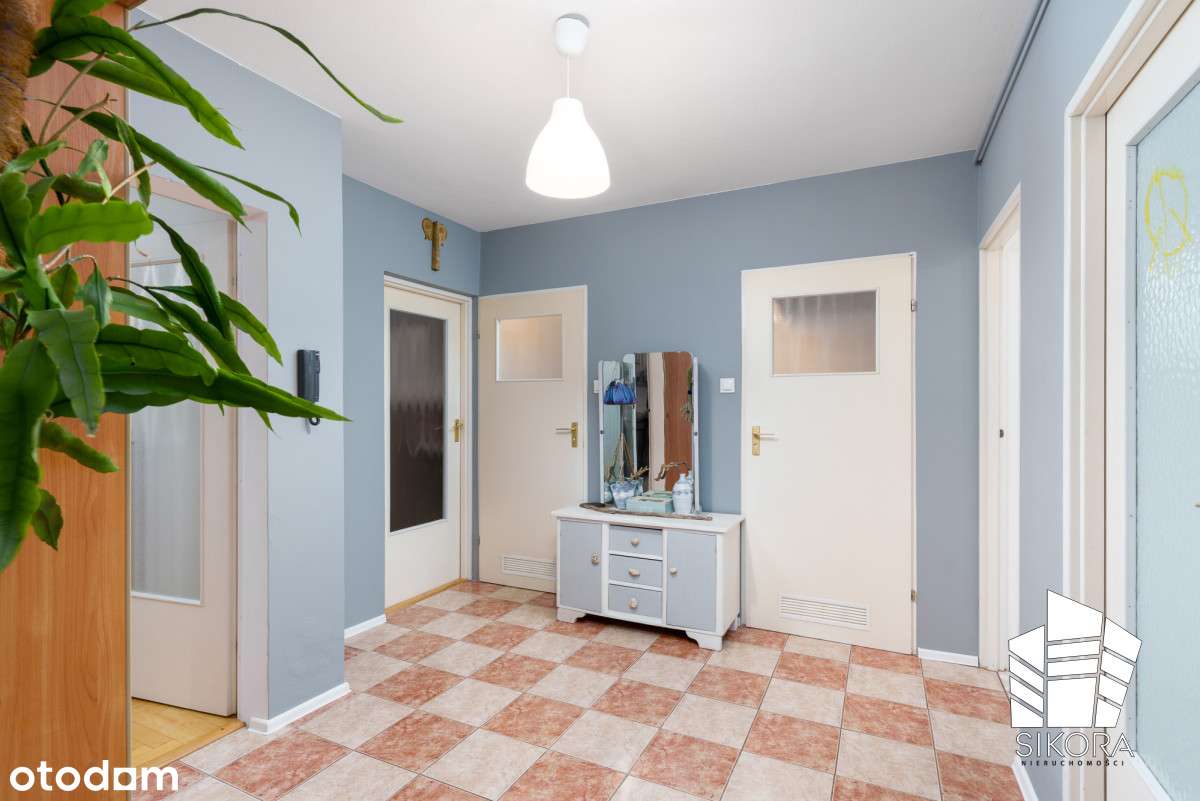 Reda | Duże mieszkanie 4 pokoje + balkon i piwnica-2