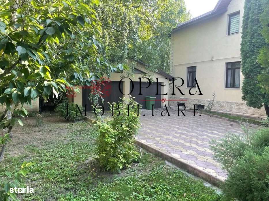 Vila 7 camere, de vanzare, zona Tatarasi - Imagine principală: 2/6