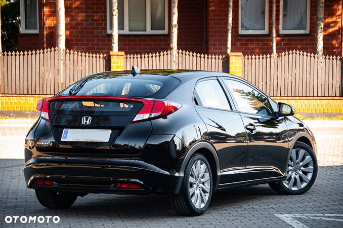 Honda Civic 1.8 Executive - 22