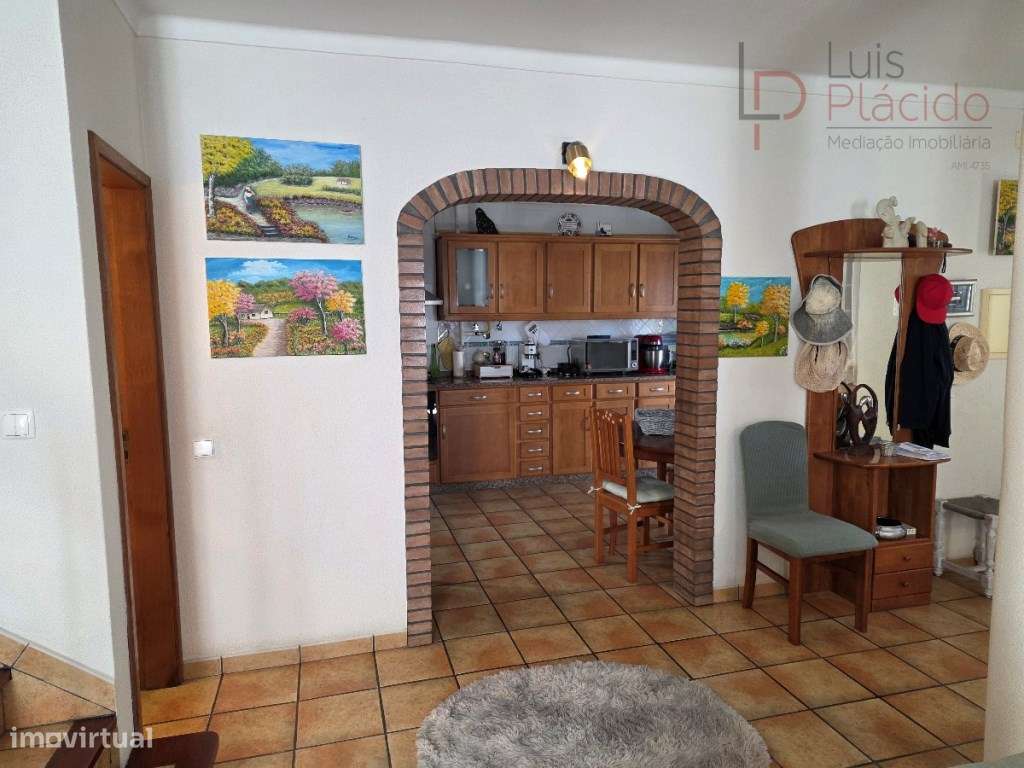 Moradia em Banda no Centro de Sines-6