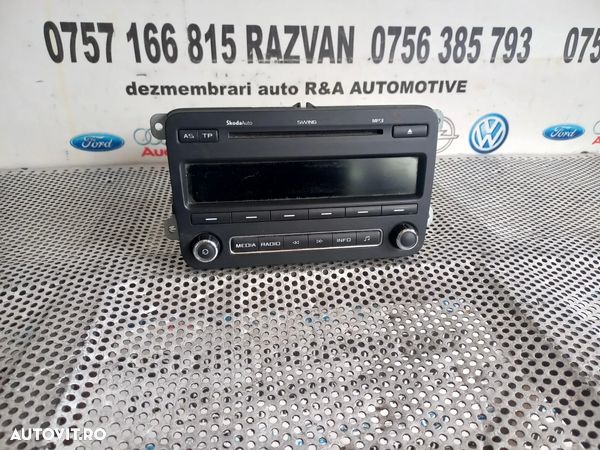 Radio Cd Cu Mp3 Skoda Fabia 2 ll  An 2007-2008-2009-2010-2011-2012-2013-2014 Cod 5J0035161D  - Dezmembrari Arad - 1