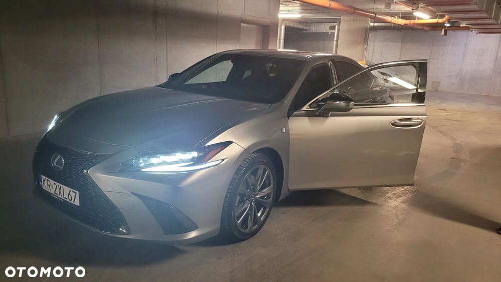 Używane Lexus ES 220 000 PLN, 18 330 km Otomoto
