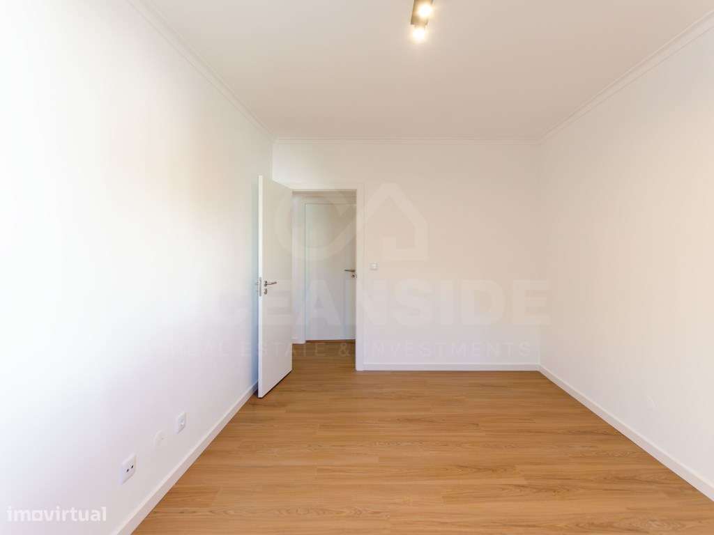Apartamento T2 totalmente remodelado, com lareira e arrecadação-24