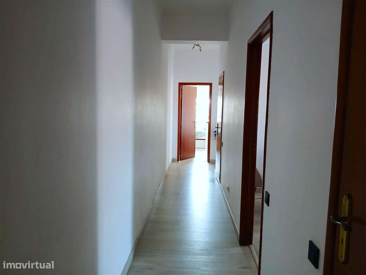 Apartamento T2 - Grande imagem: 3/15