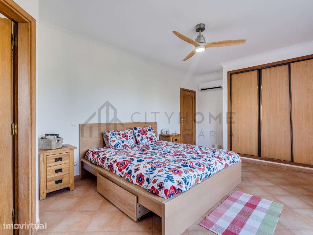 Moradia T3 Renovada com Piscina e Jardins Privados, a Dois Passos d...-26