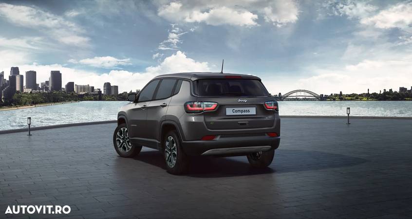 Jeep Compass - 36