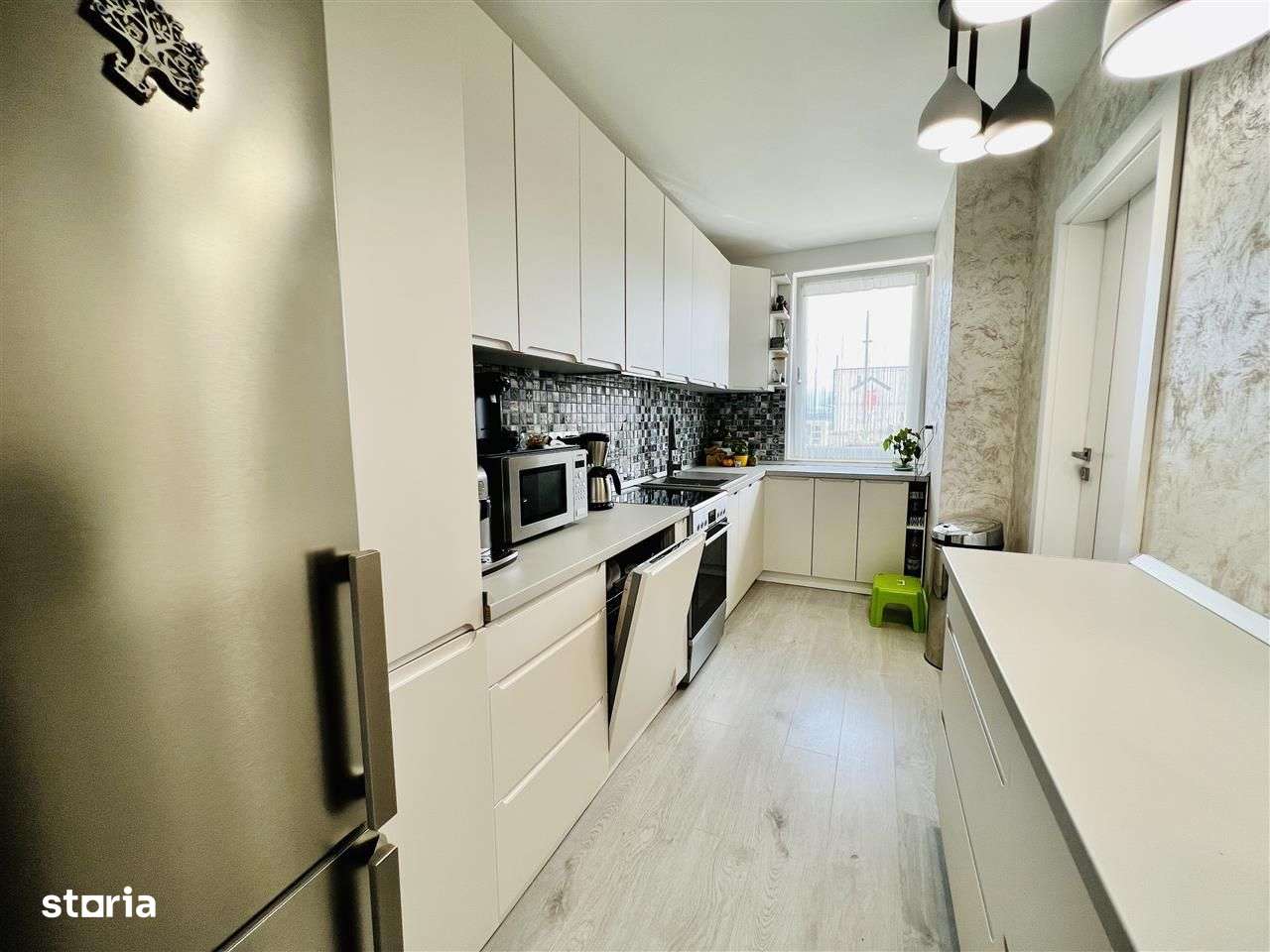 Casa 4 camere P+1+M cu vedere la munți, mobilată complet – Cristian-4