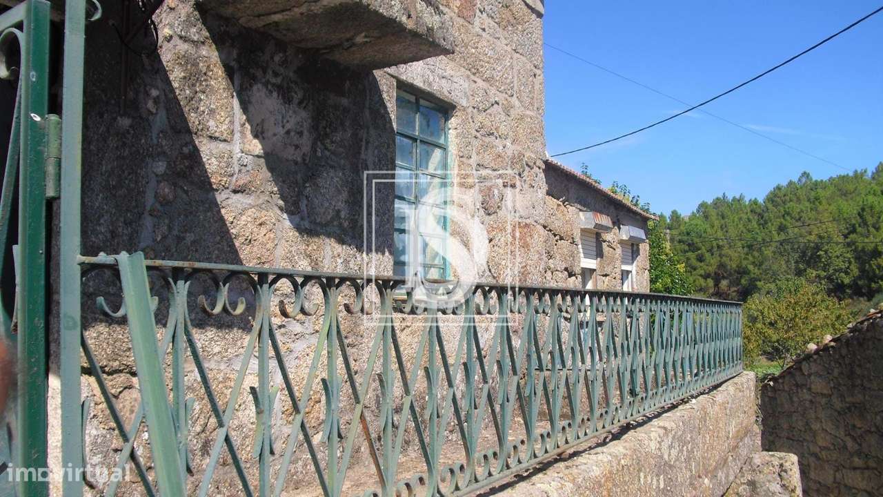 PRÉDIO GRANITO NA FREGUESIA DE MAÇAINHAS, BELMONTE - Grande imagem: 3/12