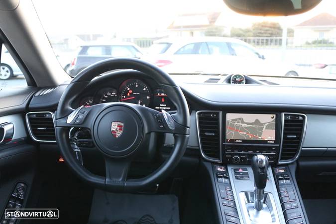 Porsche Panamera Platinum Edition - 16