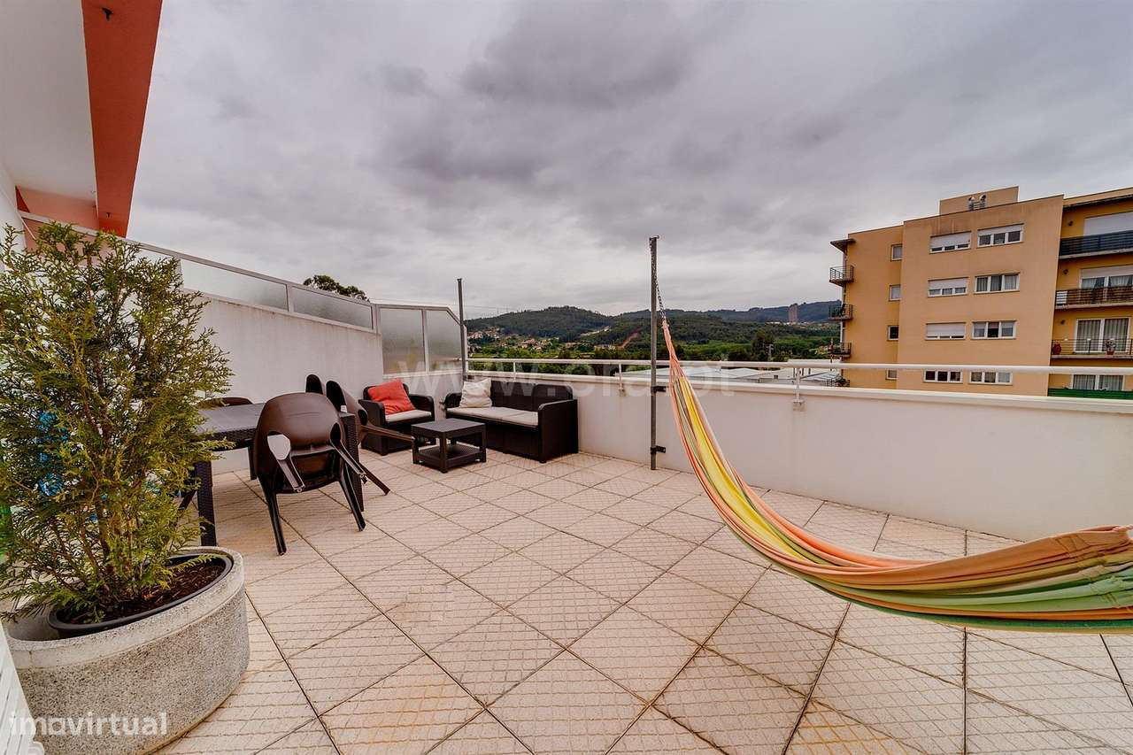 Apartamento T4 Duplex em Paredes-9