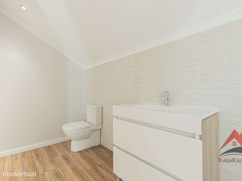 Oportunidade Única em Palmela Duas Moradias | Excelente Opção para ...-45