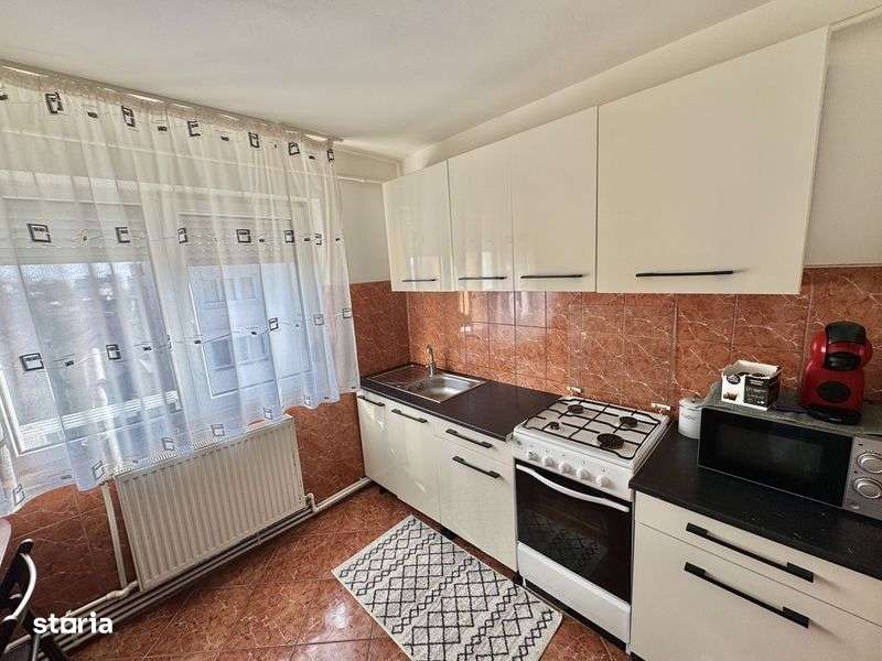 Vand apartament cu 2 camere - Imagine principală: 5/8